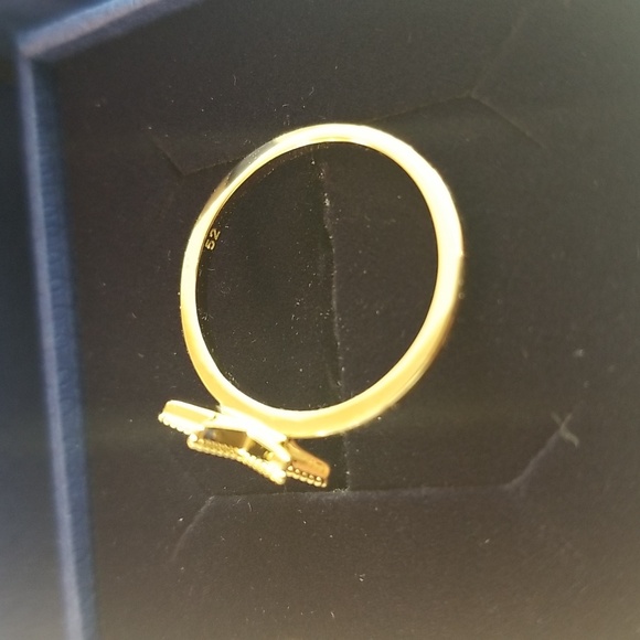 Swarovski crystal star ring - Picture 3 of 4